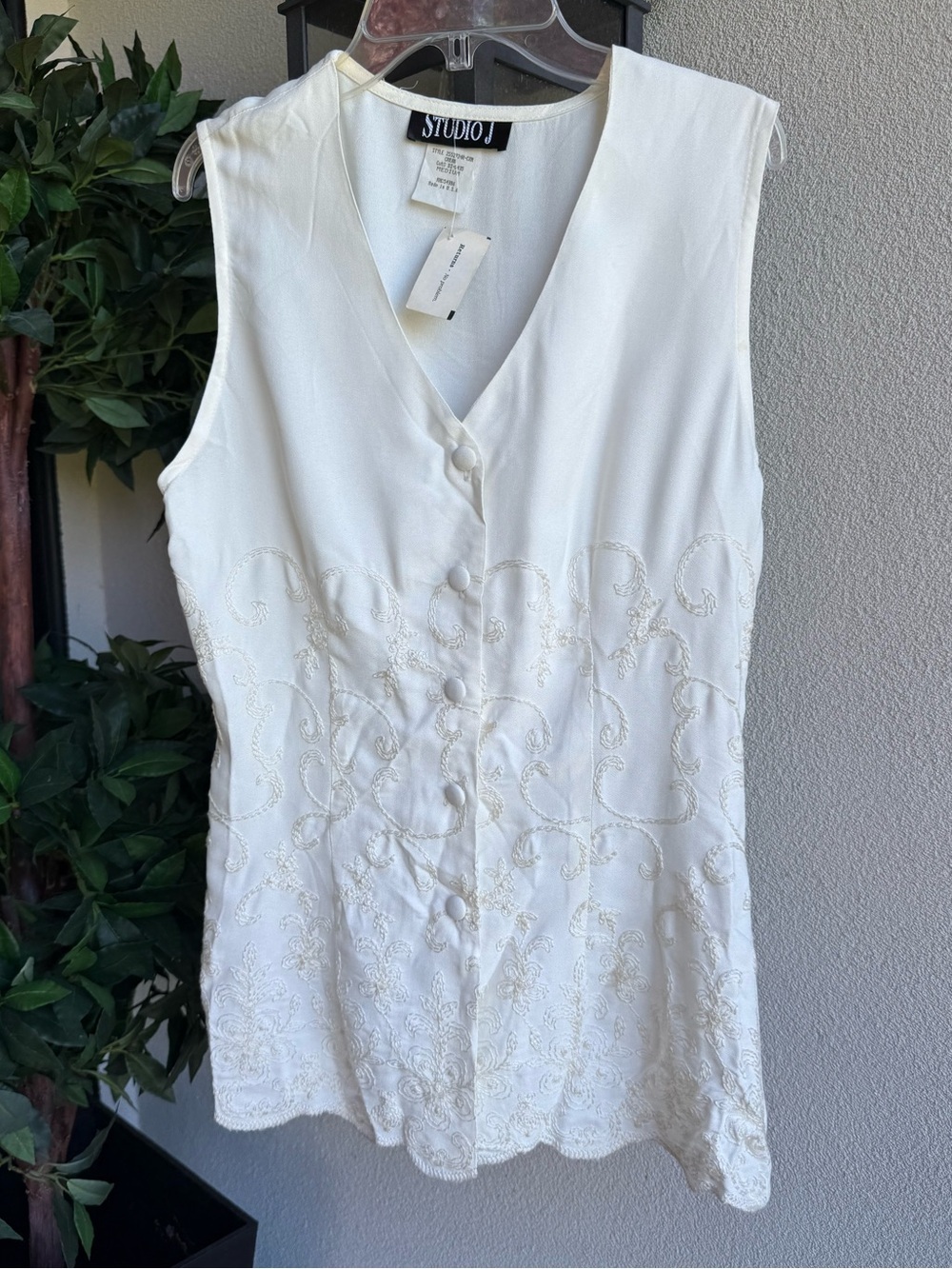 STUDIO J Vintage 80s  Vest Medium embroidered